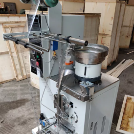MÁY ĐÓNG GÓI TỰ ĐỘNG CÓ ĐĨA RUNG (ốc vít) HP150LS